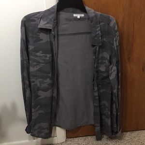 maurice’s camo flannel (new without tags)